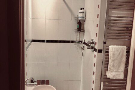 9e51d039 6dde 4552 aba8 b1362010c57f