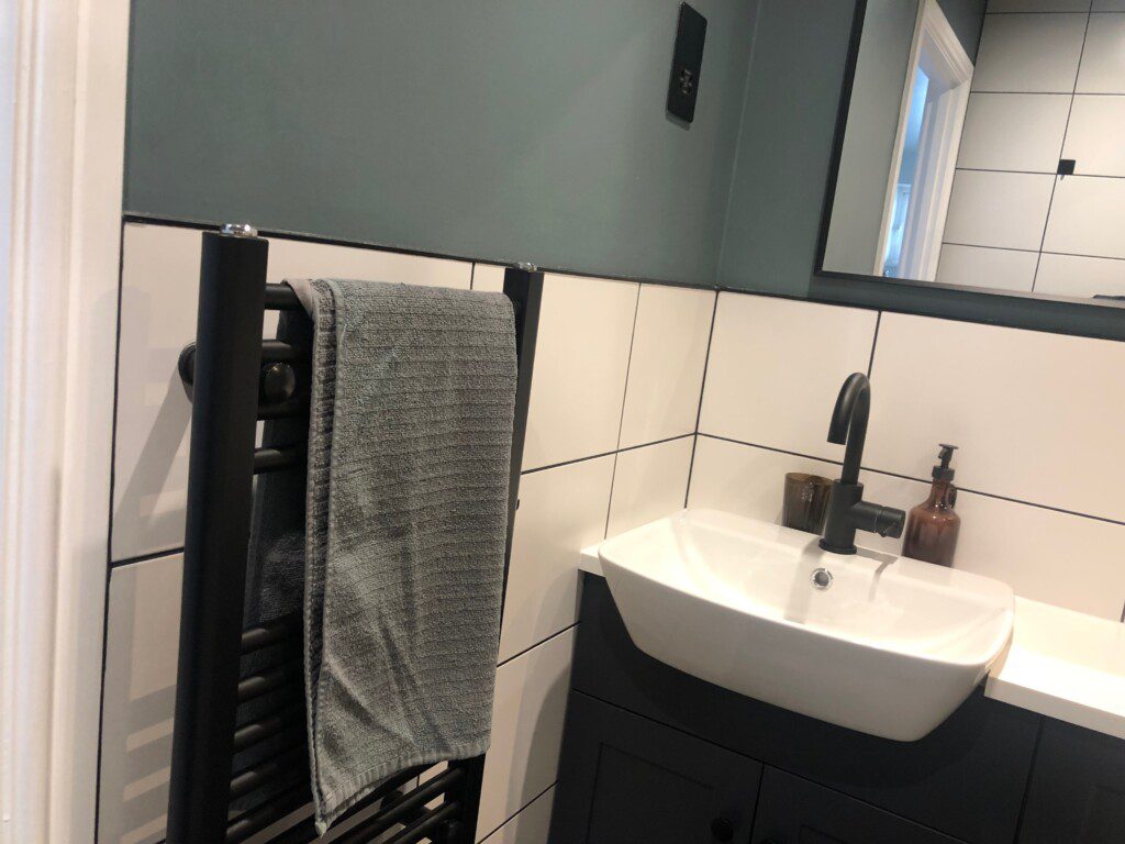 84927813 083d 4064 a912 d6519d04cb69