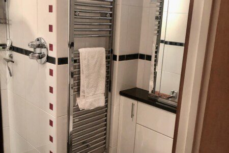 872a1165 a7e4 4fdf abd7 2050b3246e81