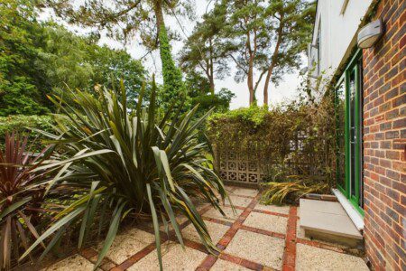 8ac8ddc9 baf0 4bf1 9c99 70070cb63ea3