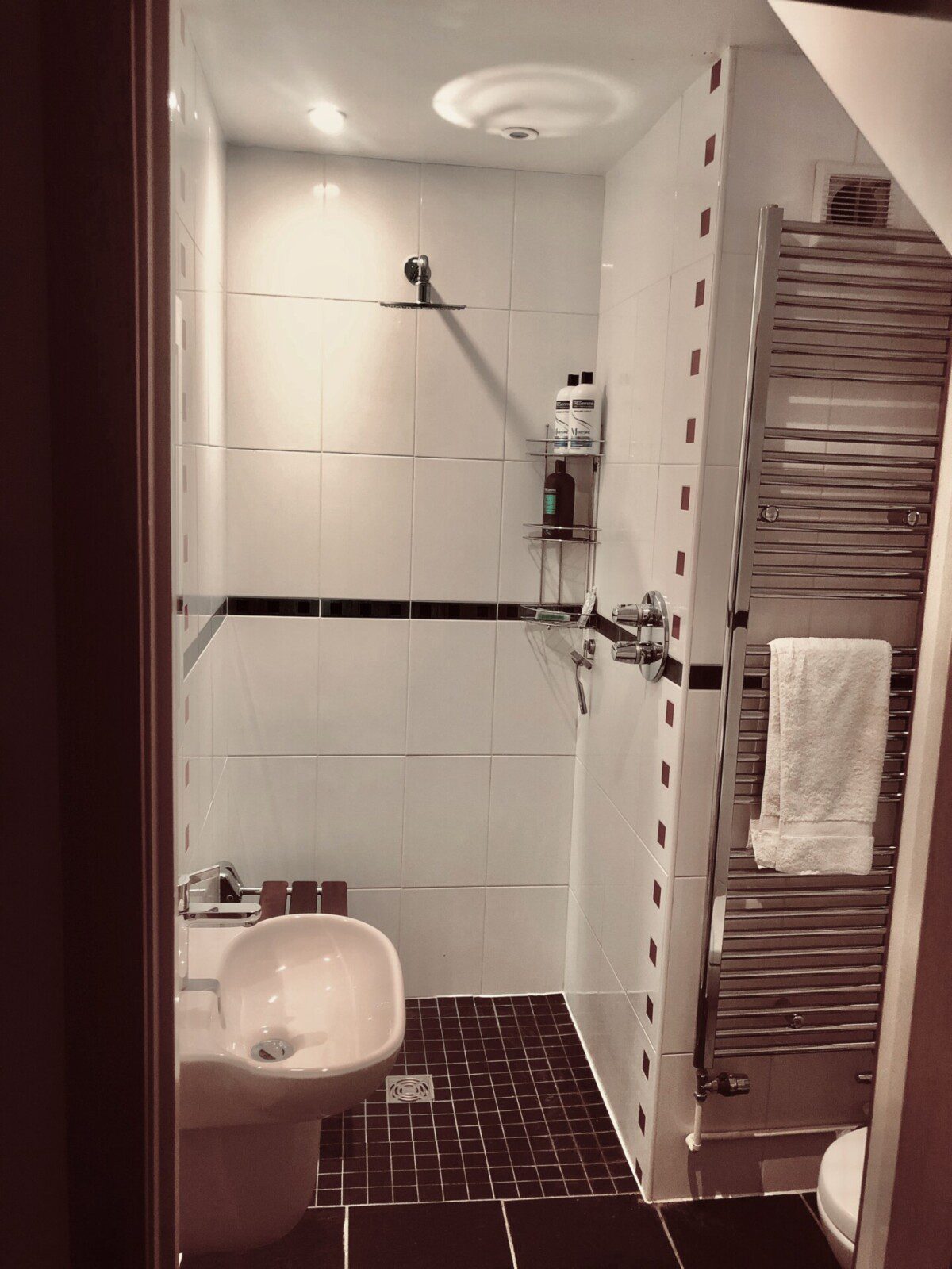 8e9dfbe7 c8f4 4f1b bbb4 3f6efce877d3