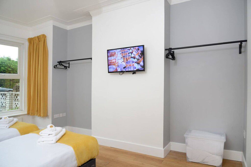 9b46889a dba0 4f0c 896f 9b61cbc822ba