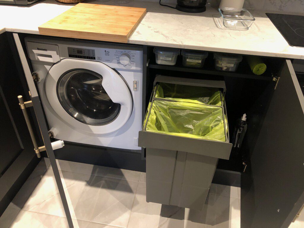 b49934fc 6df1 40a6 8126 549347314a0d