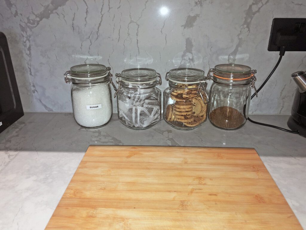 b814d3ab f105 423f acd5 27d830cd087e