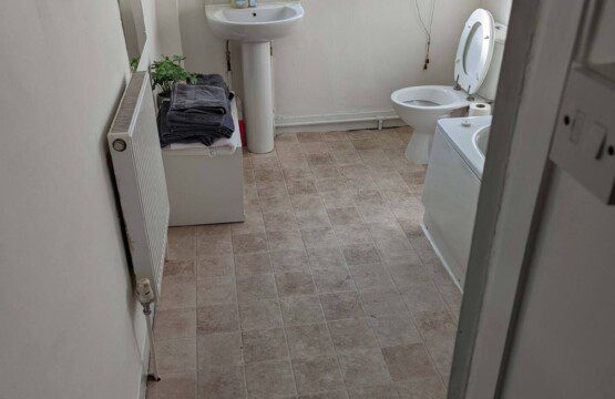 b8e73d2b d06d 480a 8abf 5052b527d5af