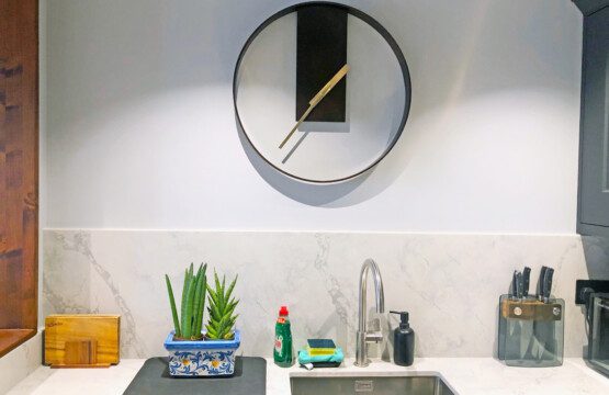 d98c906d d8d9 4239 9201 a96a1fc8f9df